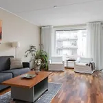 2Bedroom & Spa In Heart Of City - 90 Square Meters
