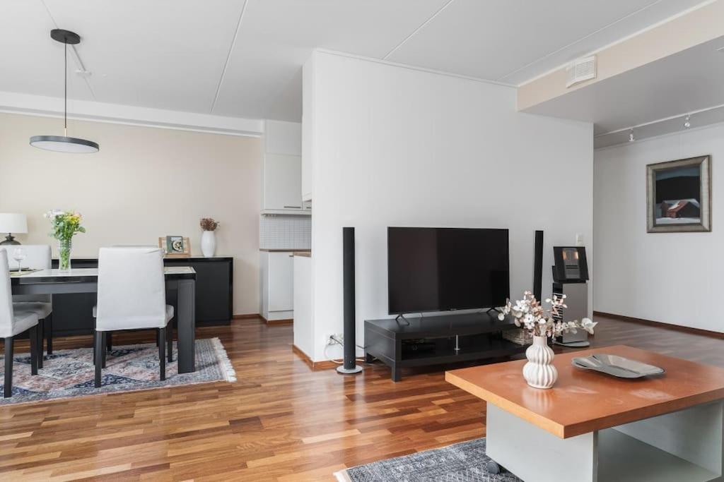Appartamento 2bedroom & In Heart Of - 90 Square Meters Helsinki